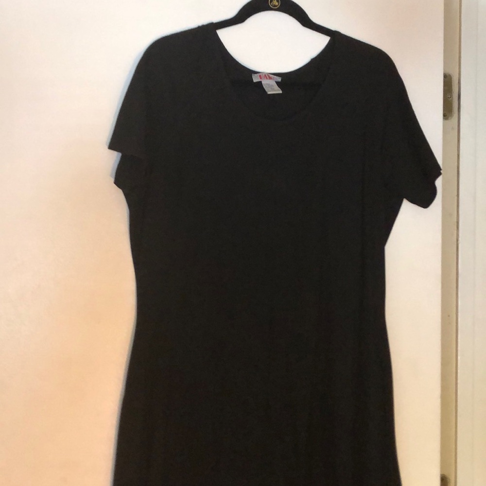 Black dress fits a size 14